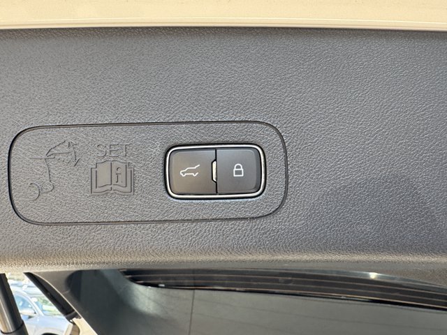 Used 2023 Lincoln Aviator AWD w/ Elements Package image 35