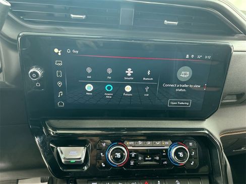 Used 2024 GMC Sierra 2500 AT4 w/ AT4 Premium Plus Package image 14