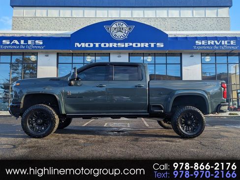 Used 2025 Chevrolet Silverado 2500 LTZ w/ Trail Boss Package image 1