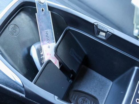 Used 2020 Alfa Romeo Giulia w/ Nero Edizione image 18