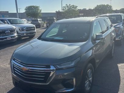 Used 2023 Chevrolet Traverse LT