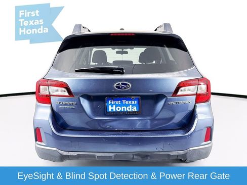 Used 2015 Subaru Outback 2.5i Premium image 6