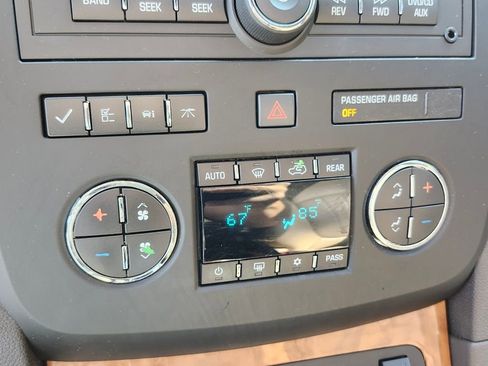 Used 2012 Buick Enclave Leather w/ Trailering Provision Package image 26