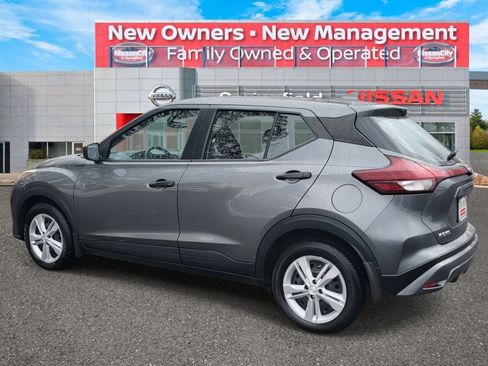 Used 2024 Nissan Kicks S FWD image 5