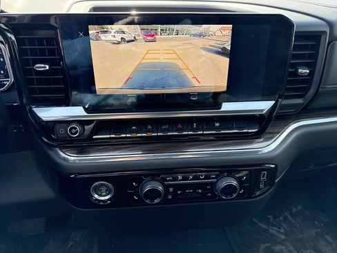 Used 2023 Chevrolet Silverado 1500 LT image 24