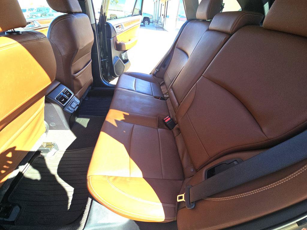 Used 2019 Subaru Outback 3.6R Touring w/ Popular Package #3A AWD/4WD image 10