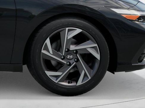 New 2026 Hyundai Elantra SEL Sport Premium FWD image 8