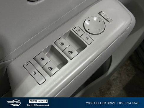 Used 2025 Hyundai Kona SEL image 17