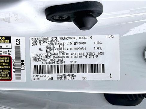 Used 2023 Toyota Tundra SR5 w/ SR5 Premium Package image 16