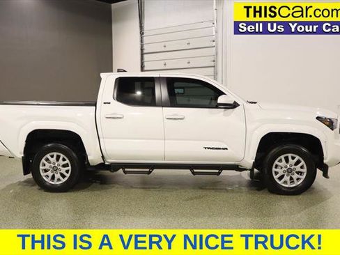 Used 2024 Toyota Tacoma SR5 RWD image 9