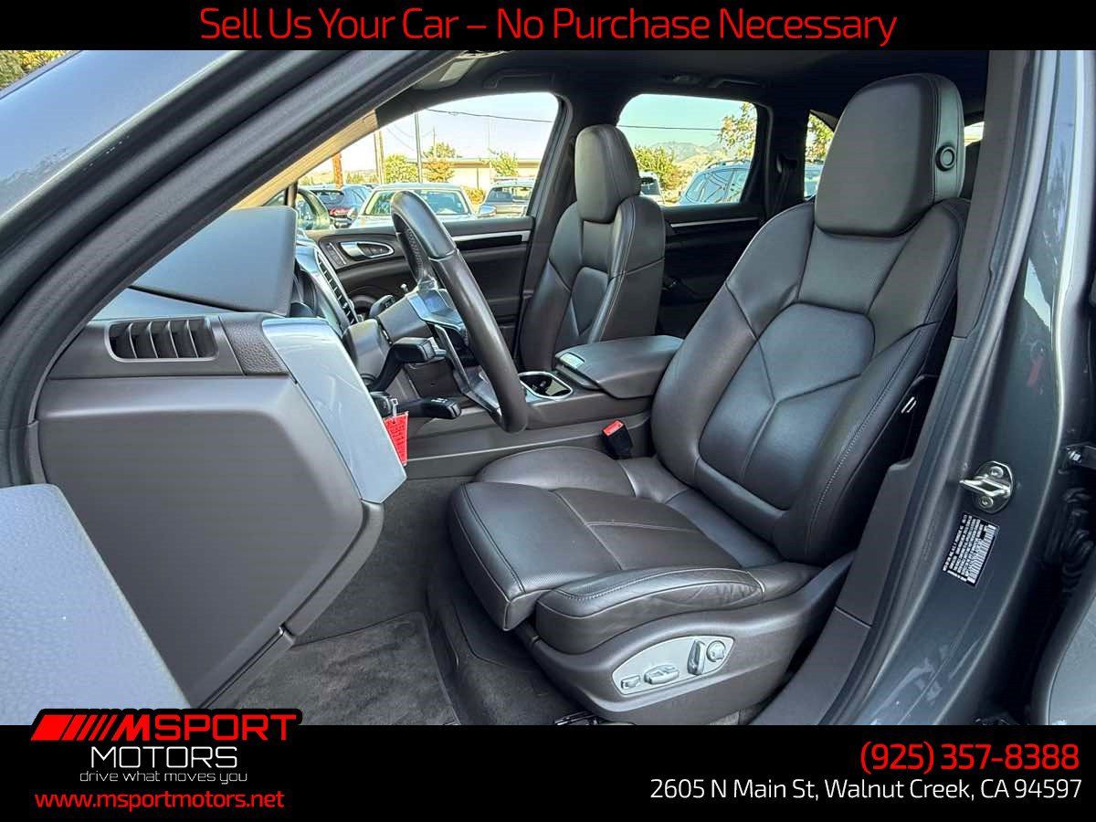 Used 2016 Porsche Cayenne AWD/4WD image 10