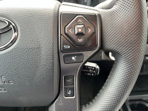 Used 2023 Toyota Tacoma TRD Sport AWD/4WD image 14