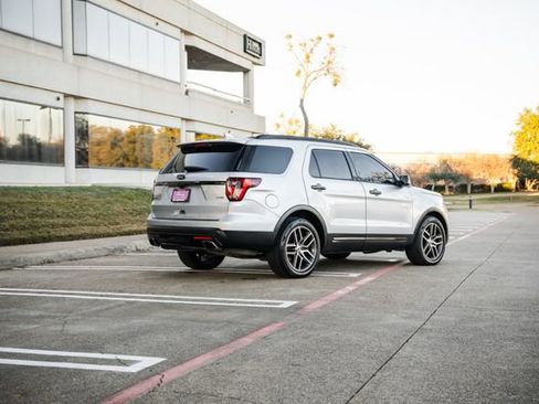 Used 2016 Ford Explorer Sport w/ Equipment Group 401A image 37