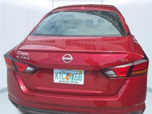 Used 2024 Nissan Altima 2.5 SR FWD image 5