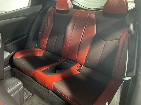 Used 2012 Hyundai Veloster w/ Style Pkg image 15