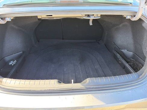Used 2023 Hyundai Elantra Limited w/ Preferred Accessory Package FWD image 27