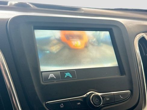 Used 2018 Chevrolet Equinox LT AWD/4WD image 14