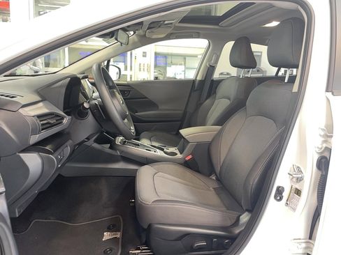 Used 2024 Subaru Crosstrek 2.0i Premium image 16