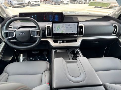 Certified 2025 Ford Expedition Max Active image 6