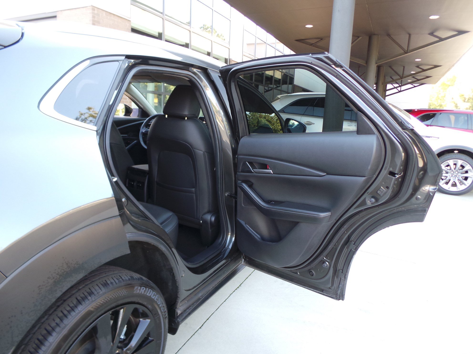 Certified 2025 MAZDA CX-30 AWD 2.5 S w/ Select Sport Pkg image 32