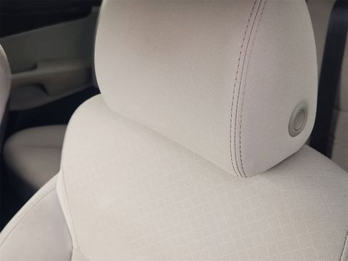 Used 2020 Kia Sorento LX w/ LX I4 Convenience Package image 14