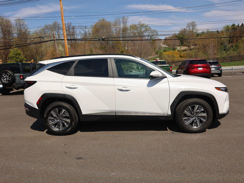 Certified 2022 Hyundai Tucson Blue w/ Cargo Package image 8