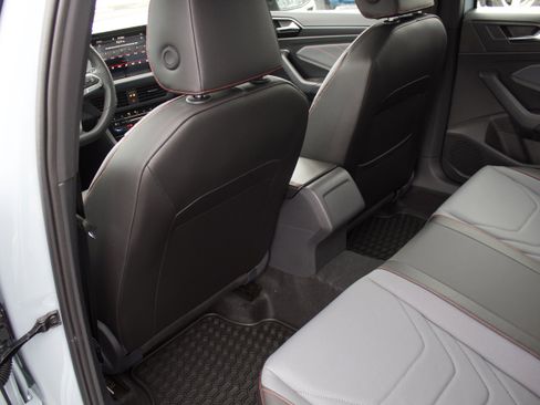 New 2026 Volkswagen Jetta GLI Autobahn image 22