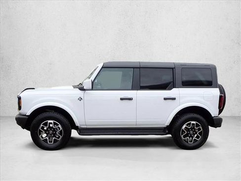 New 2026 Ford Bronco Outer Banks AWD/4WD image 2