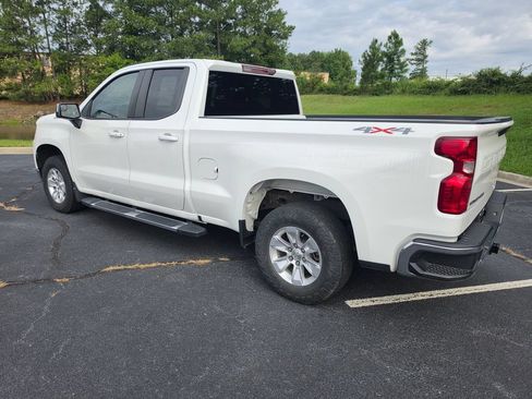 Used 2023 Chevrolet Silverado 1500 LT AWD/4WD image 6