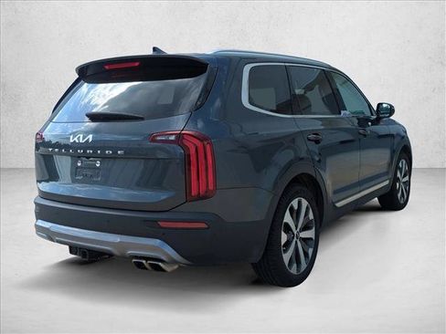 Used 2022 Kia Telluride EX w/ EX Premium Package FWD image 5