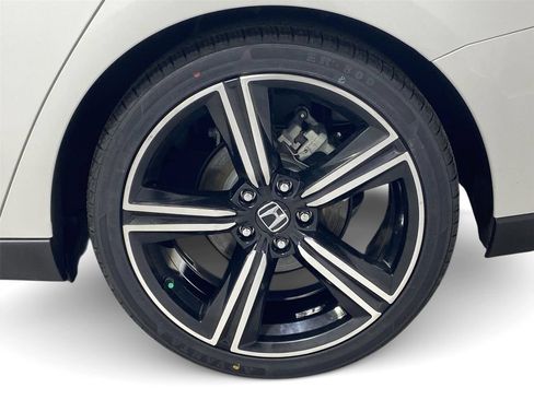 Used 2024 Honda Accord Sport image 31