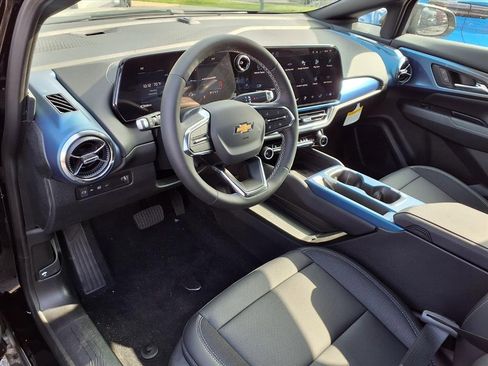 New 2026 Chevrolet Equinox EV LT image 5