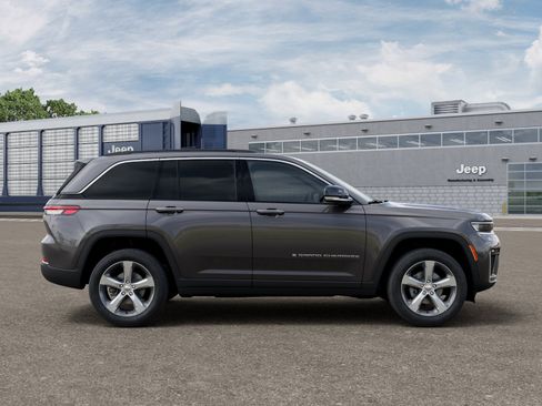 New 2026 Jeep Grand Cherokee Limited AWD/4WD image 36