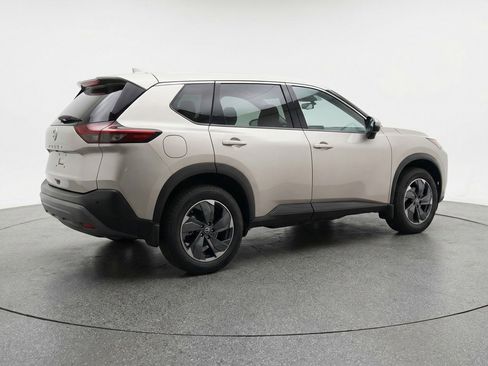 Used 2025 Nissan Rogue SV AWD/4WD image 9