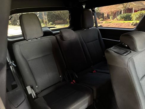 Used 2018 Ford Expedition Max XLT image 16