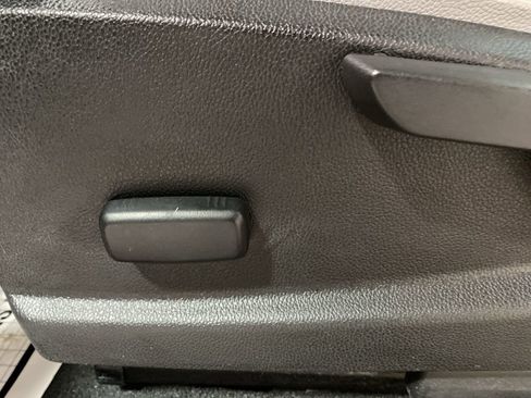 Used 2019 Chevrolet Colorado W/T w/ WT Convenience Package AWD/4WD image 17