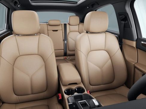 New 2026 Porsche Macan S AWD/4WD image 5