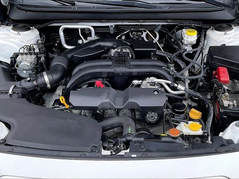 Used 2018 Subaru Outback 2.5i Premium image 9