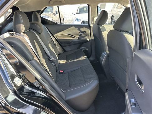 Used 2021 Nissan Kicks SV image 25