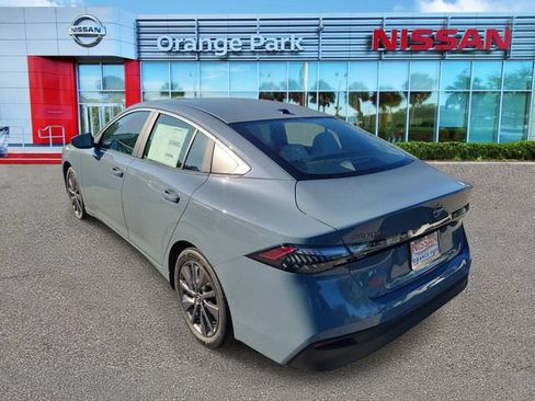New 2026 Nissan Sentra SL w/ Floor Mat Package FWD image 3