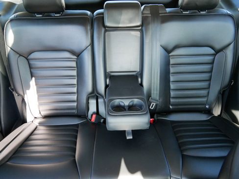 Used 2021 Ford Edge SEL image 14