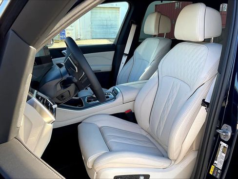 New 2026 BMW X5 xDrive50e image 6