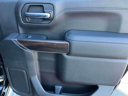 Used 2022 GMC Sierra 1500 SLT w/ SLT Premium Package image 17