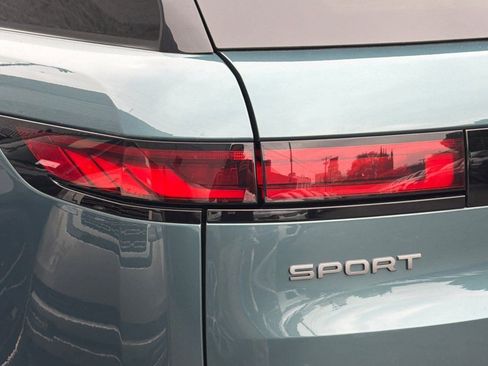 Used 2023 Land Rover Range Rover Sport SE AWD/4WD image 13