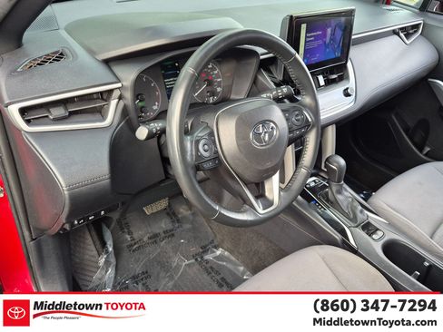 Used 2024 Toyota Corolla Cross AWD Hybrid image 16