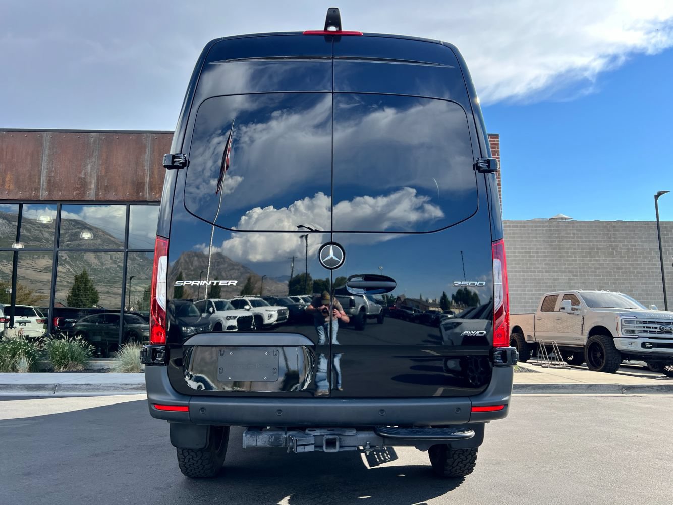 Used 2025 Mercedes-Benz Sprinter 2500 image 5