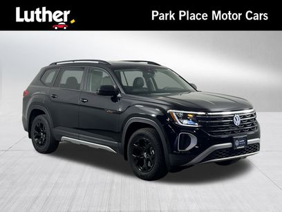 Used 2025 Volkswagen Atlas Peak Edition SE