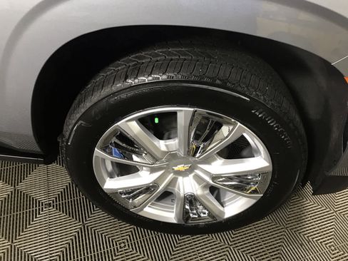 Used 2024 Chevrolet Tahoe High Country image 11