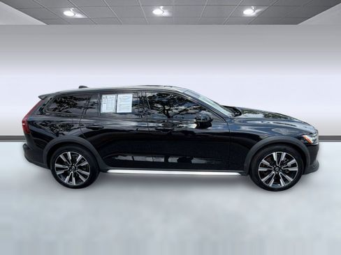 Used 2020 Volvo V60 T5 Cross Country w/ Protection Package Premier AWD/4WD image 8
