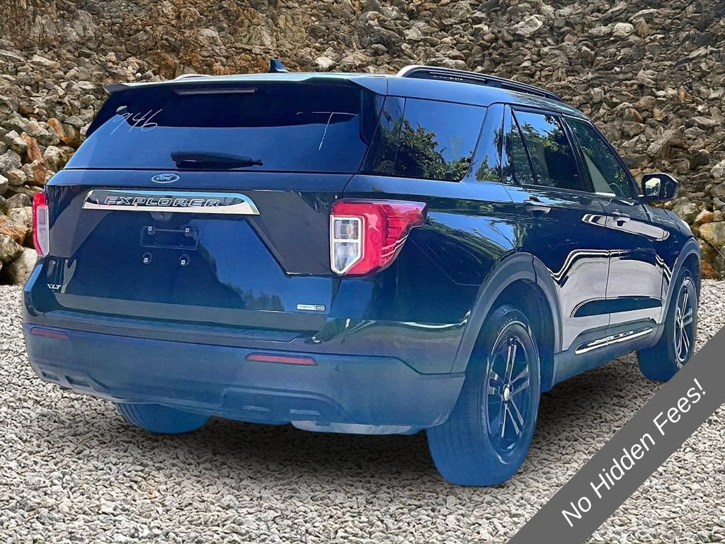 Used 2020 Ford Explorer XLT AWD/4WD image 2